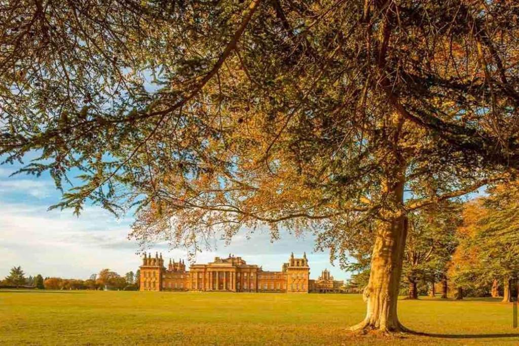 Oxfordshire Living - The Churchill Apartment - วูดสต็อก ภายนอก รูปภาพ