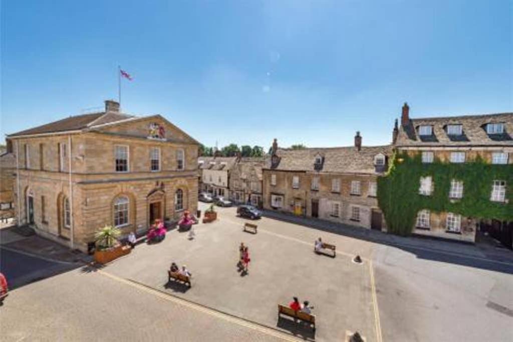 Oxfordshire Living - The Churchill Apartment - วูดสต็อก ภายนอก รูปภาพ