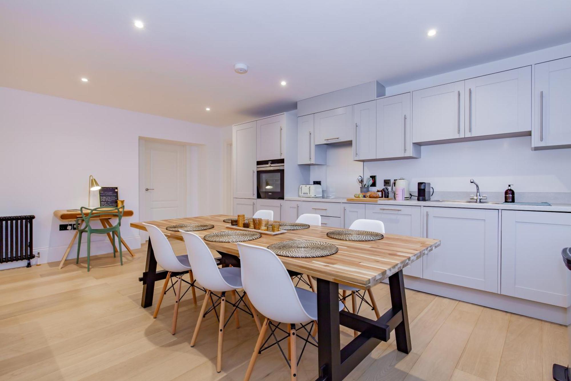 Oxfordshire Living - The Churchill Apartment - วูดสต็อก ภายนอก รูปภาพ
